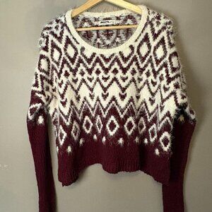 Abercrombie & Fitch White and Burgundy eyelash knit Cozy M Sweater